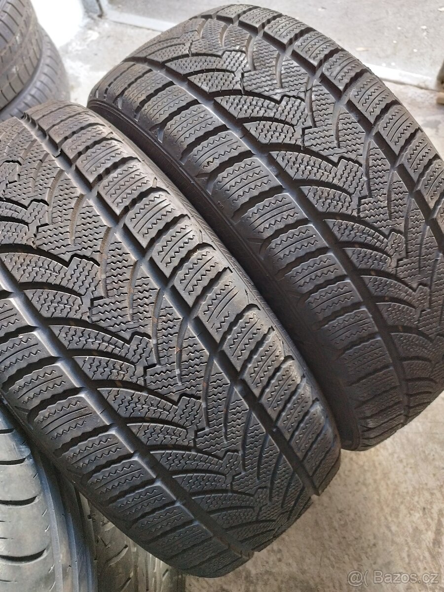 2 ZIMNÍ 205/45 R17 - PERFEKT.STAV