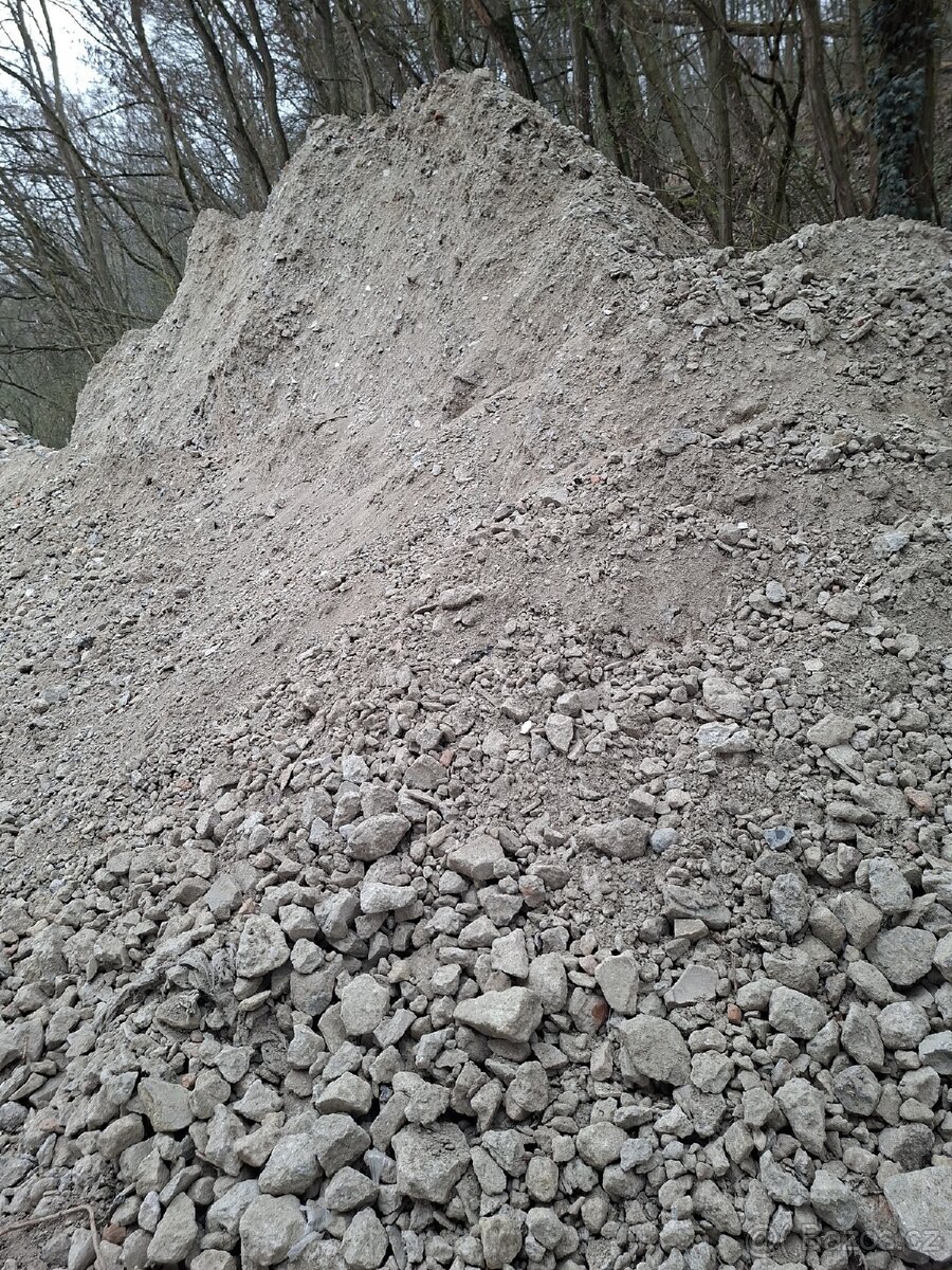 Betonovy recyklat 0/63