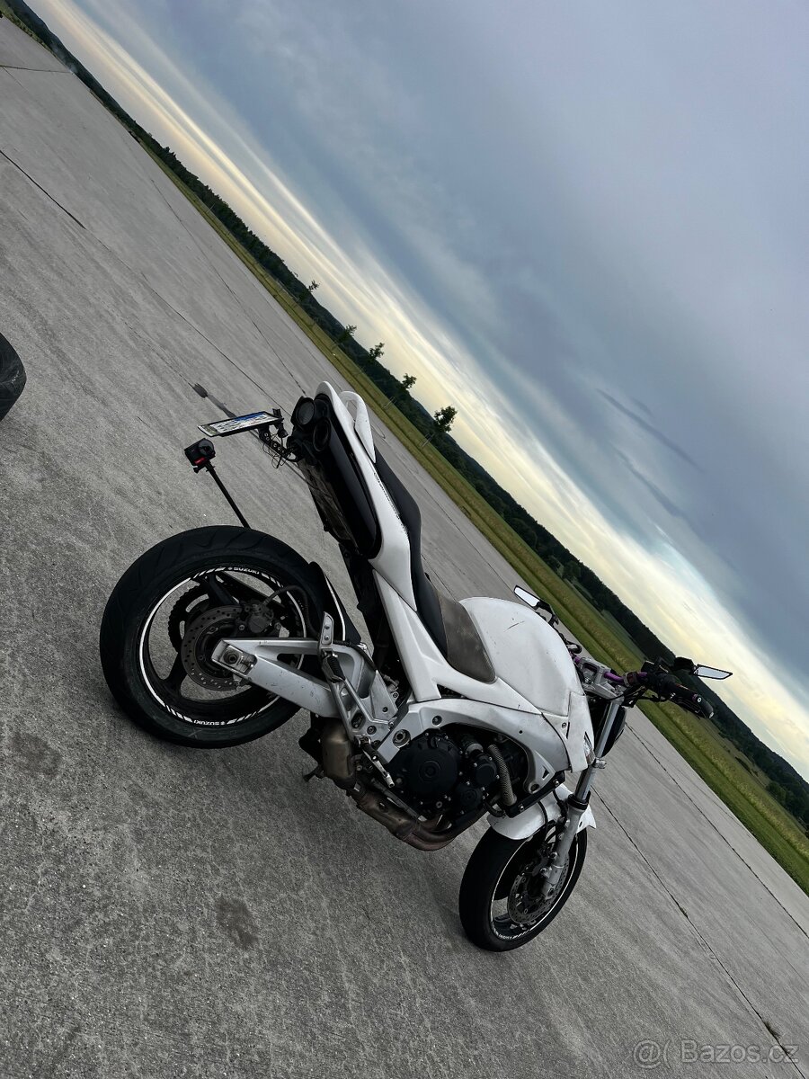 Suzuki gsr600 vymena