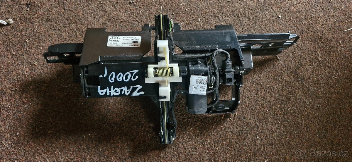 Mechanismus vysouvani displeje Audi A6 4g