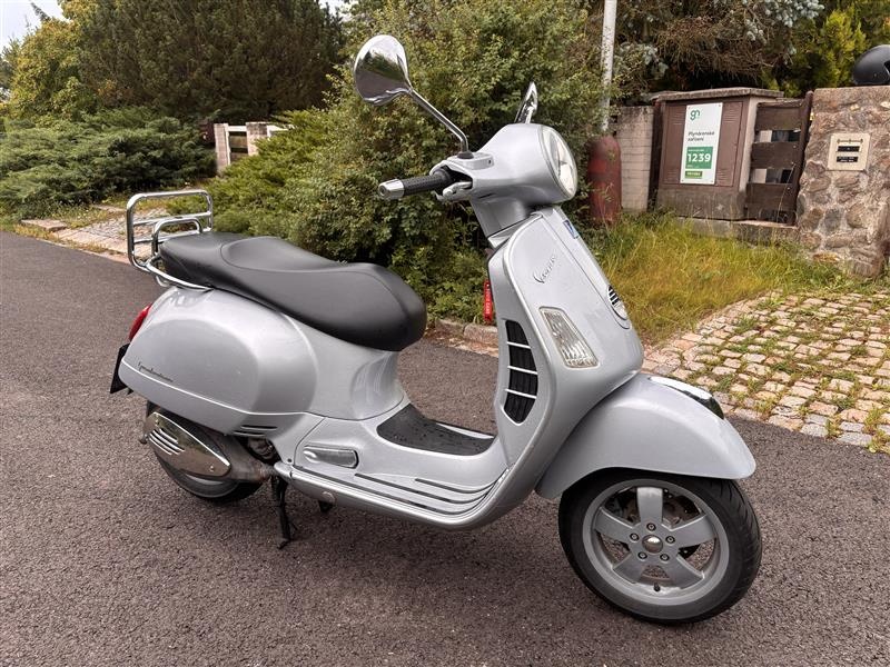 Vespa GTS 125 2008