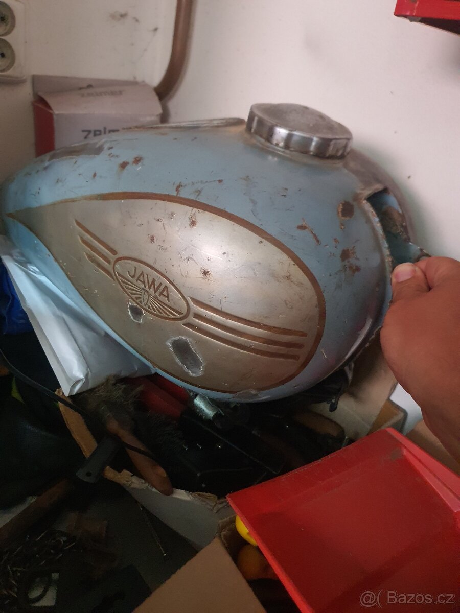 Jawa Pérák FJ