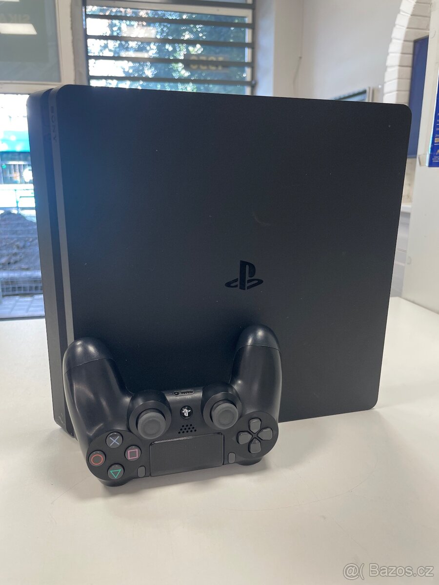 PlayStation 4 Slim + hry