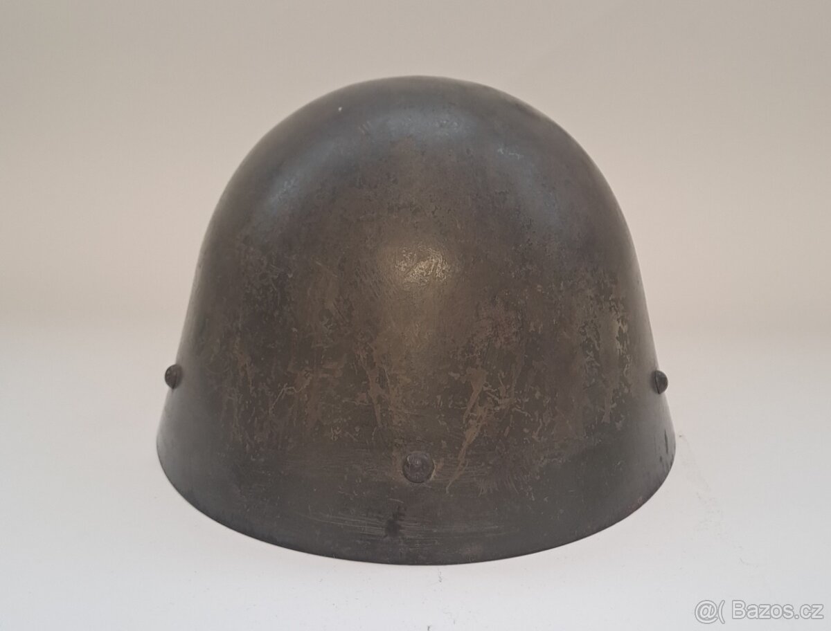 Československá helma vz32