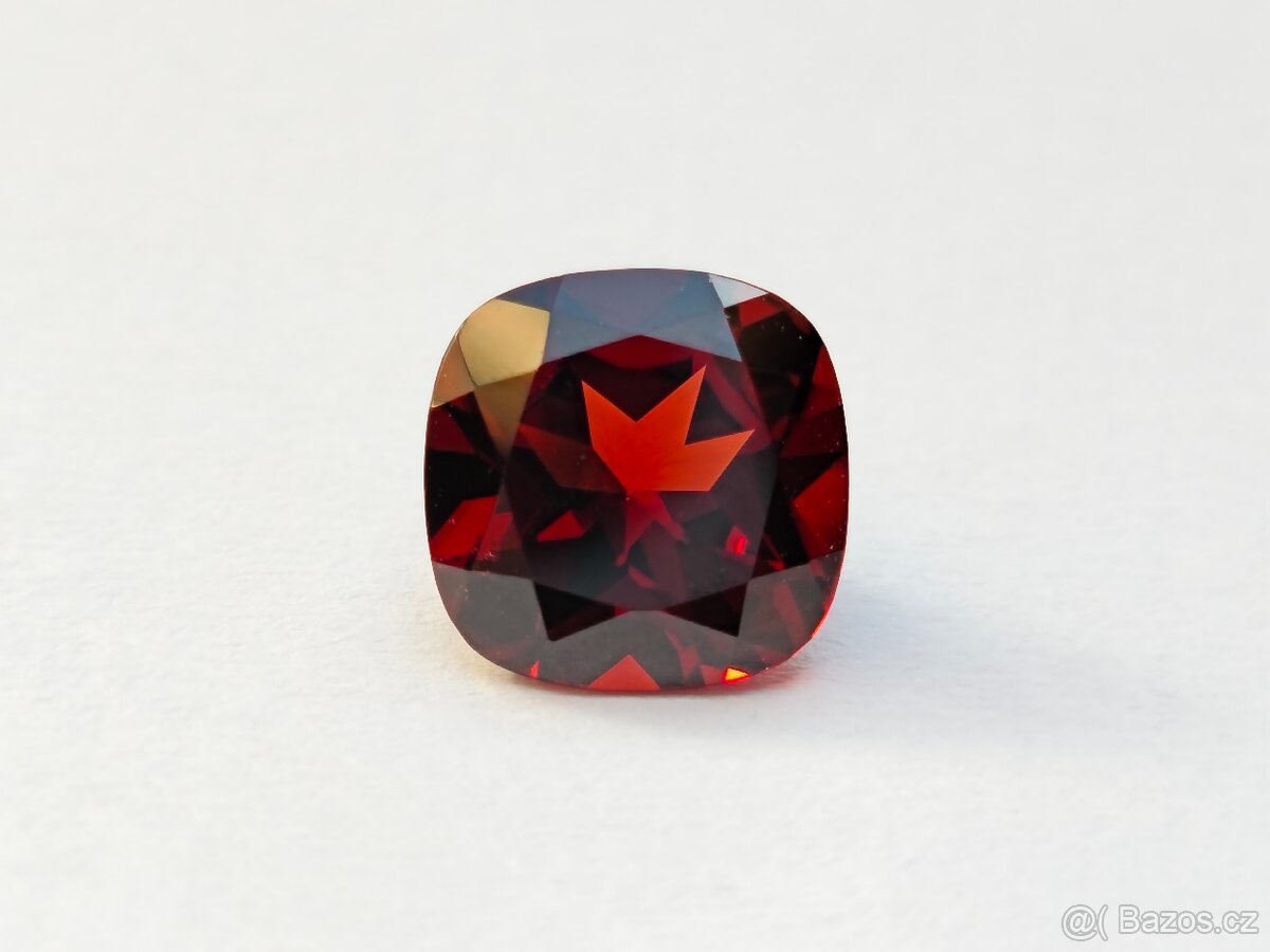 Granát -3,5 ct.