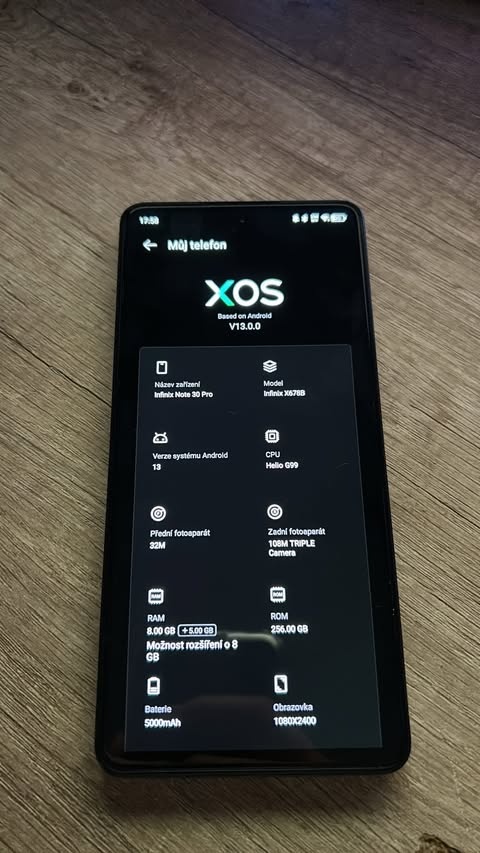 Mobilní telefon Infinix Note 30 PRO 8 GB / 256 GB černý