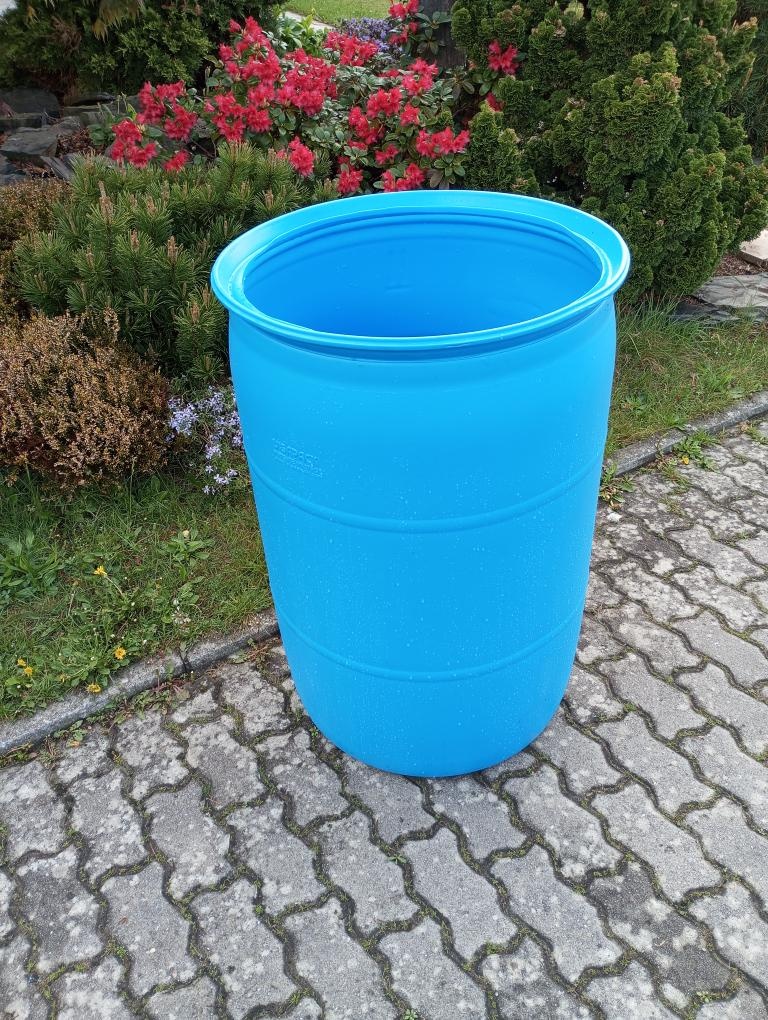 plastové sudy 220 l