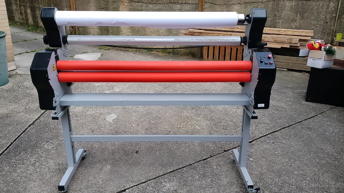 Velkoformátový laminátové 1350