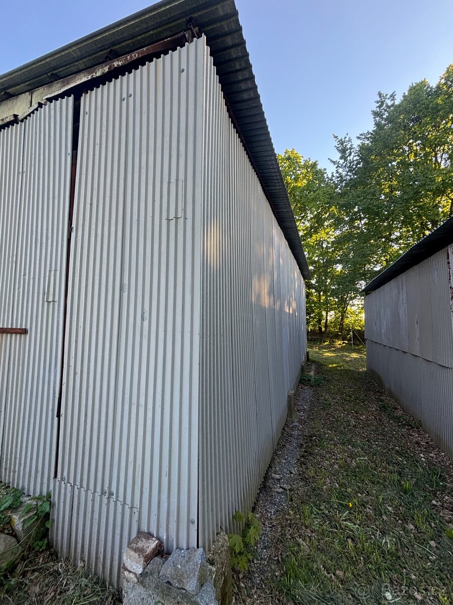 Pronájem haly 120 m2 - skladovací prostory