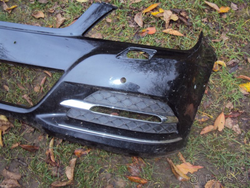 mercedes C w204 kapota,svetla,narazniky,dvere,zaveseni
