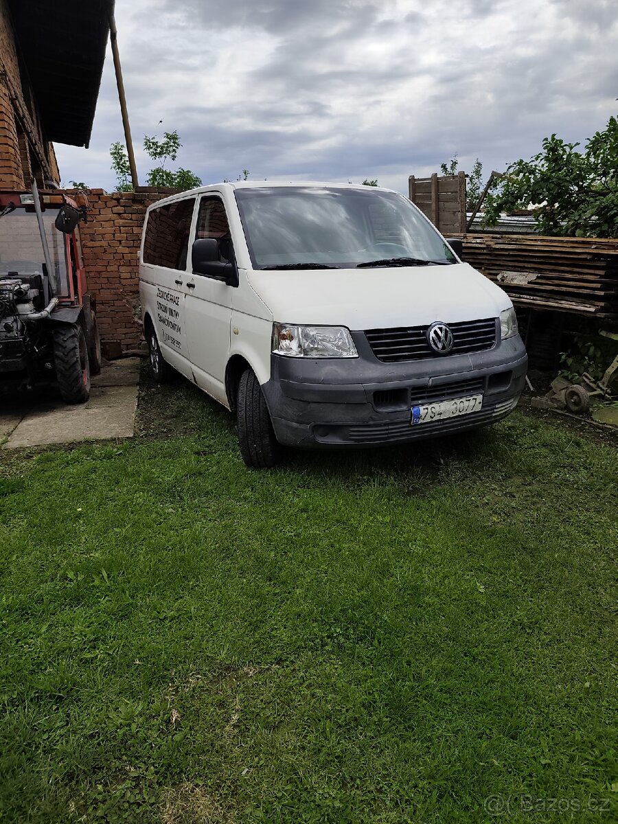 Prodám Transportéry T5
