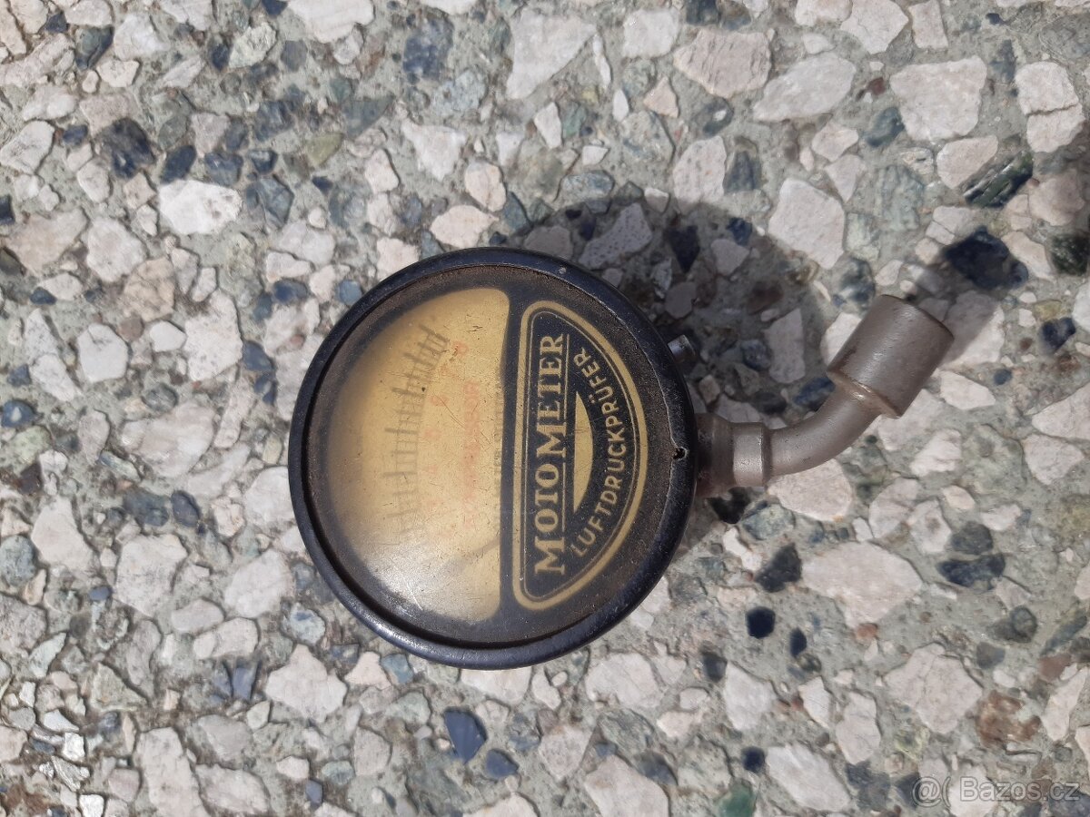 Retro manometr MOTOMETER