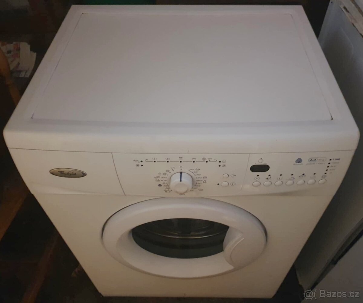 PRACKA WHIRLPOOL AWO 1150,BOCNI PLNENI,5KG,PLNE FUNKCNI,A+