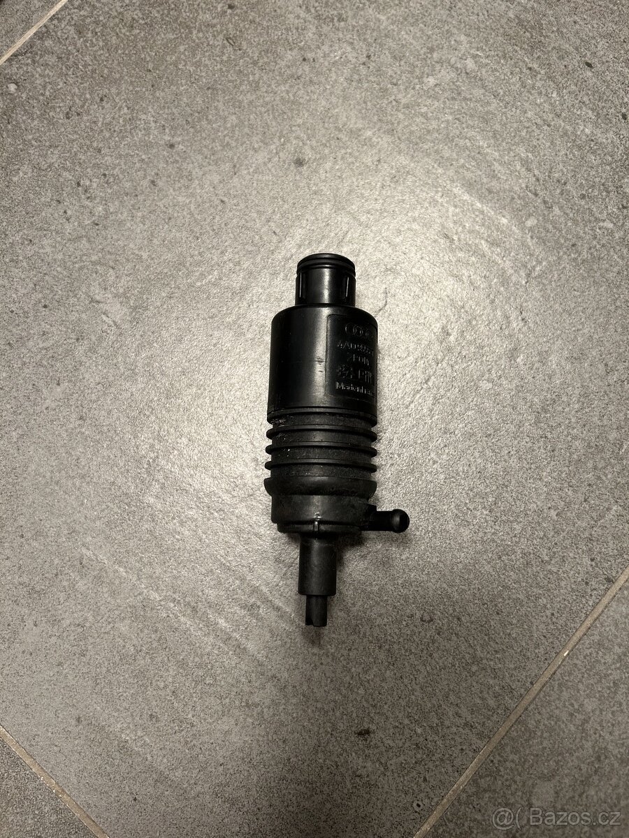 Pumpa ostřiků čelního okna