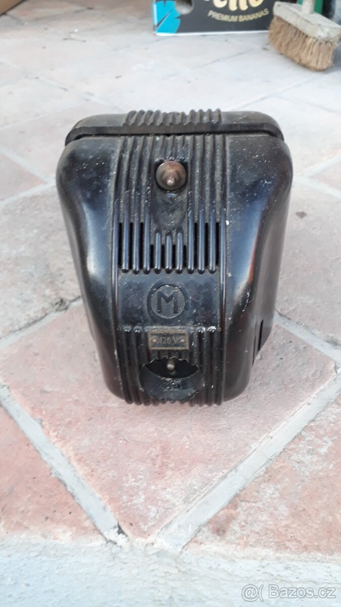 Retro autotransformátor 120/220V, 300VA