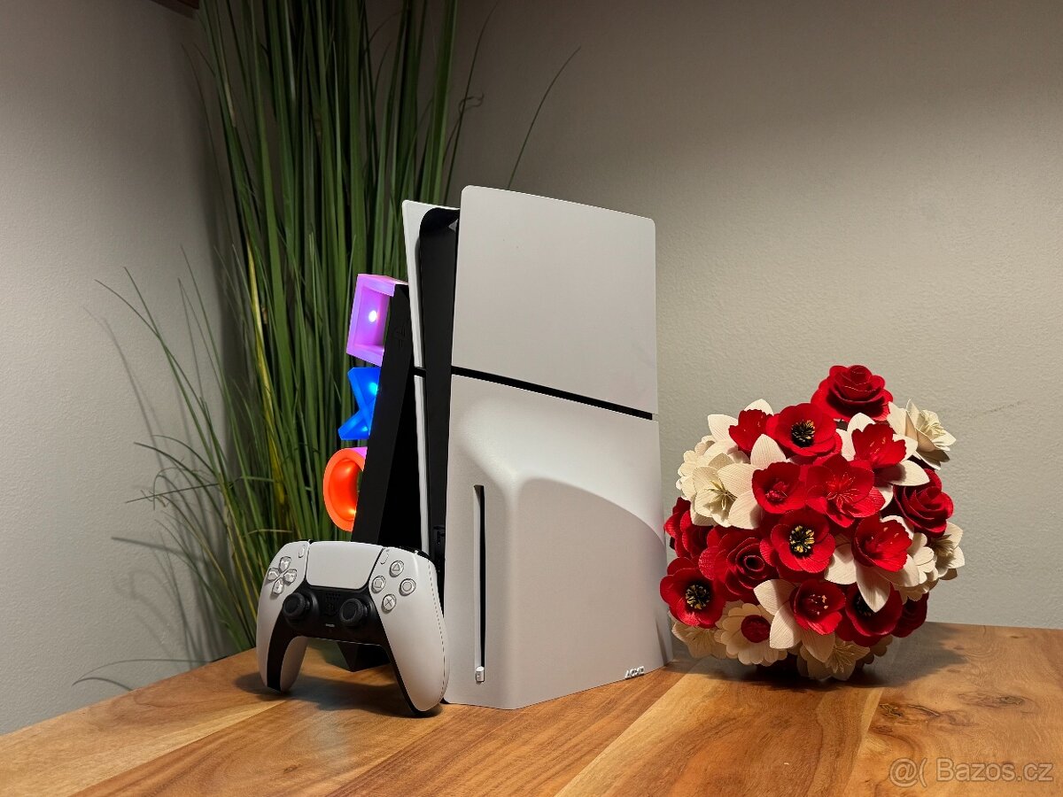 Playstation 5 Slim mechanika + záruka / velmi zachovalý stav
