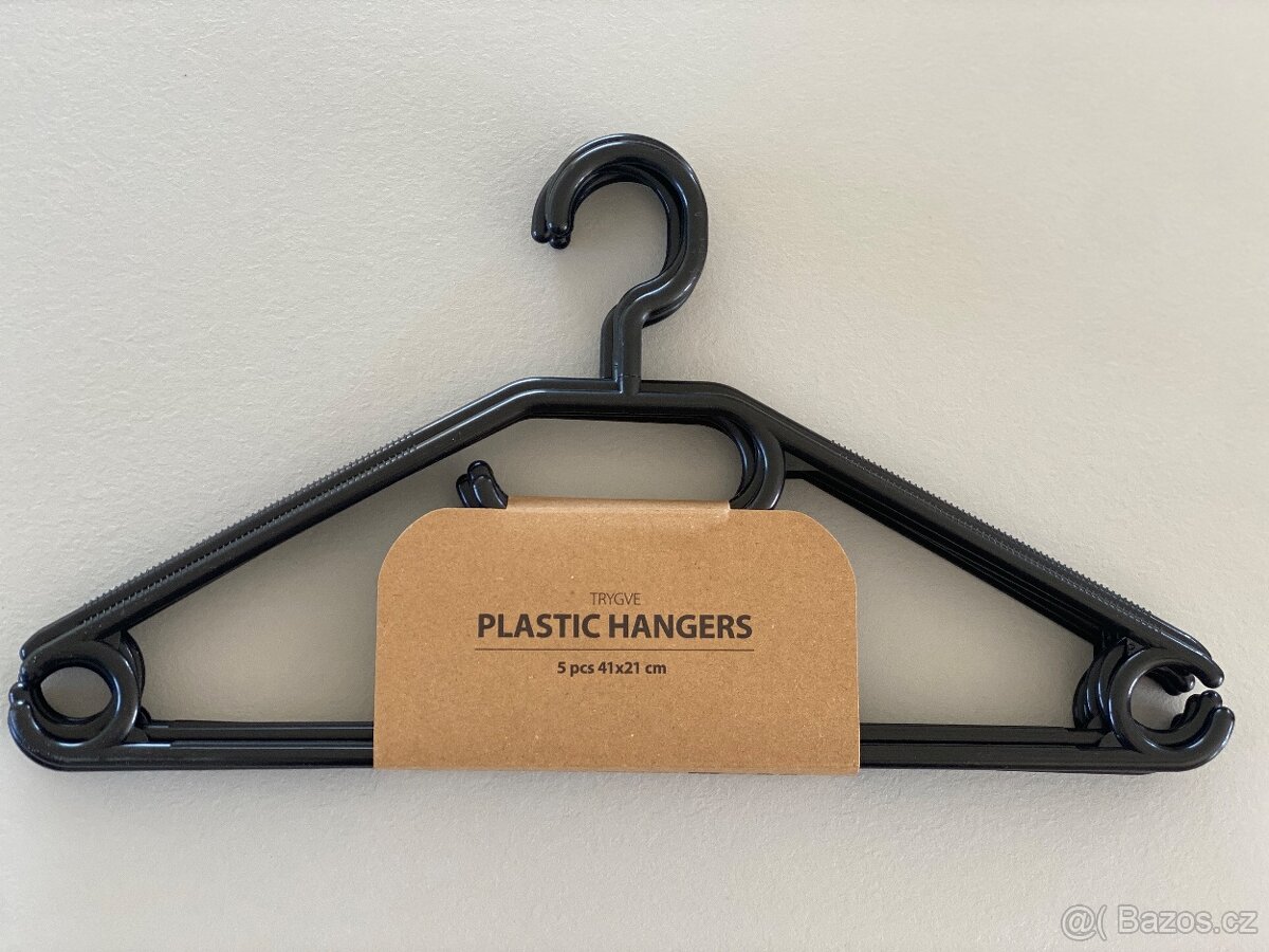 Plastová ramínka 5 ks