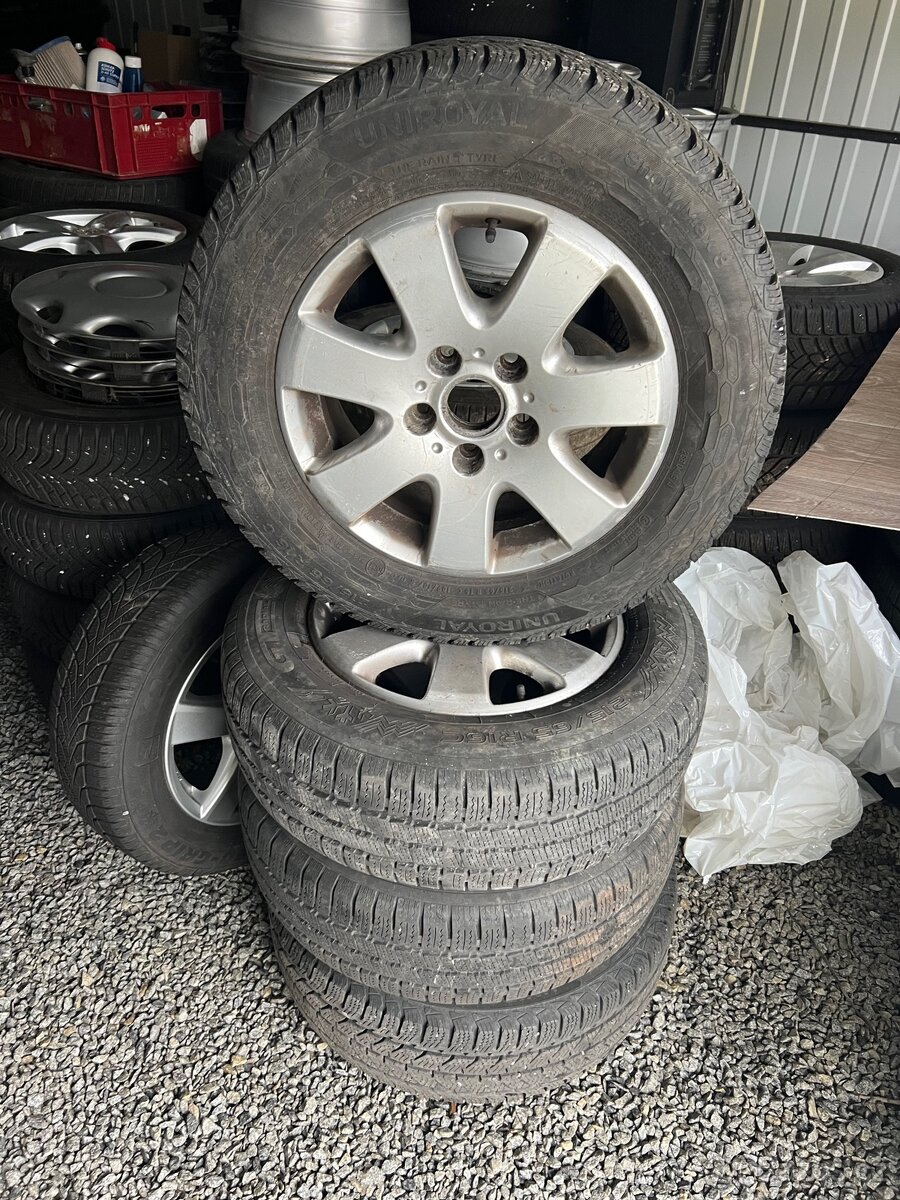Zátěžové Alu kola VW Transporter 5x120 R16 se zimními pneu