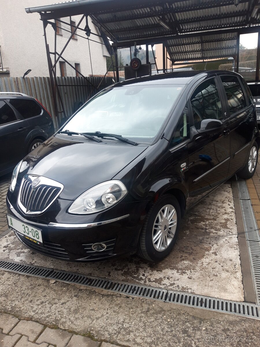 Lancia Musa 1.4 8V +LPG model ECO CHIC