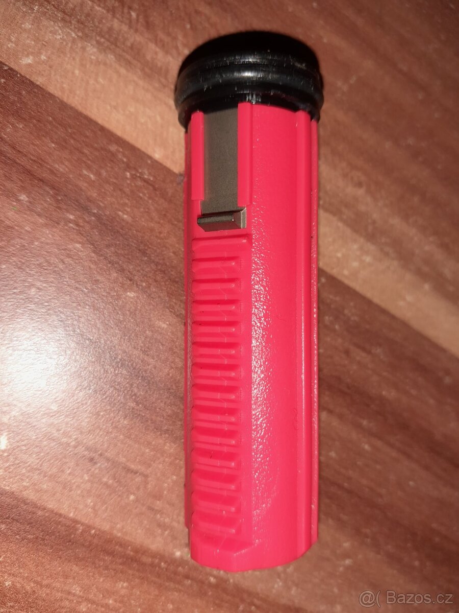 Píst základní s hlavou