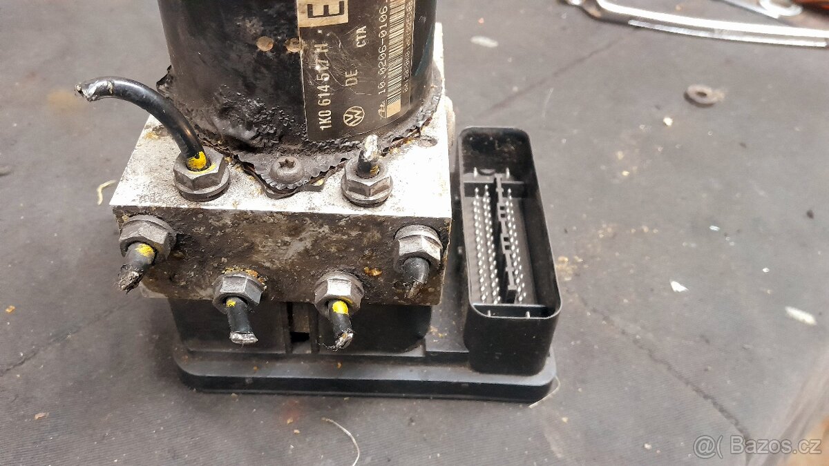 Jednotka ABS (1K0 907 379 K)