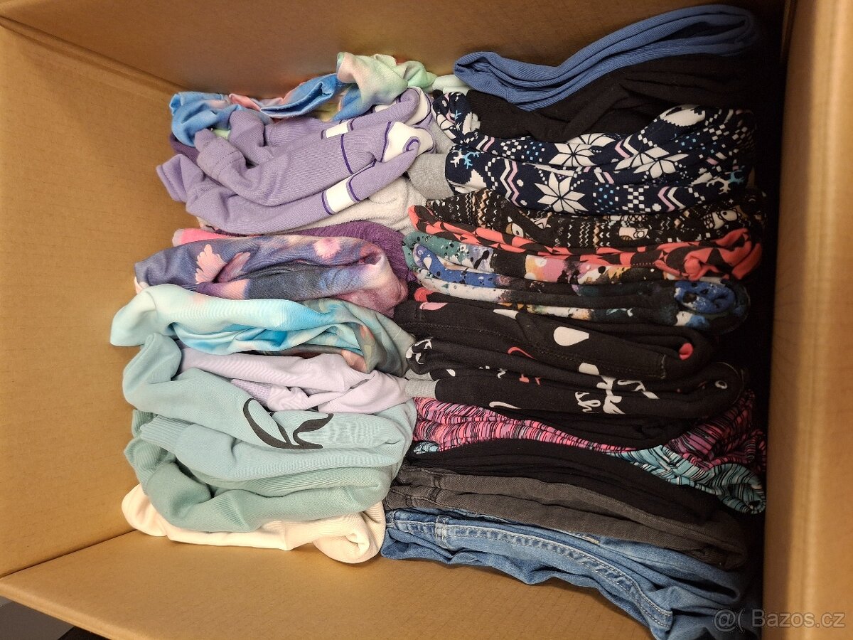 Mix dívčího oblečení