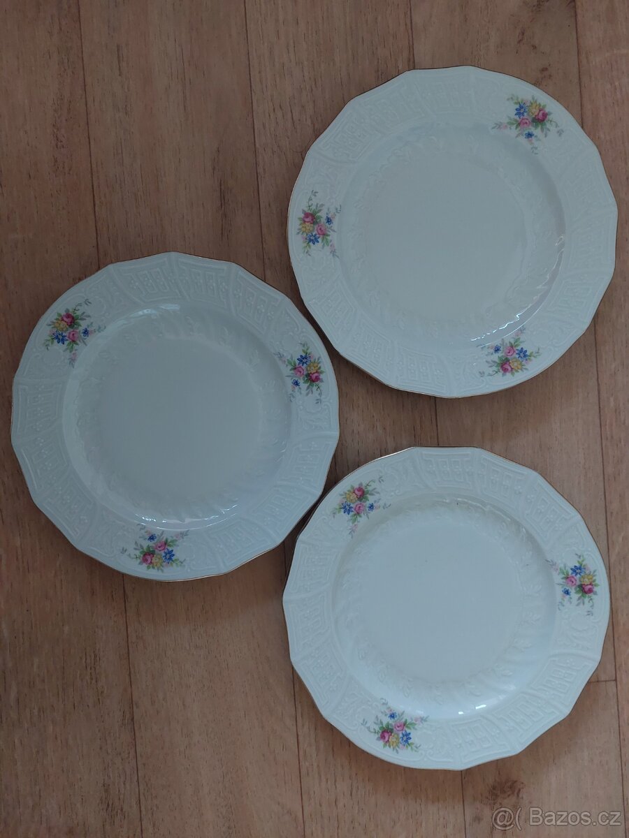 Retro šálek, hrneček cibulák, talíře