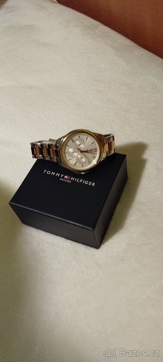 Dámské hodinky Tommi Hilfiger