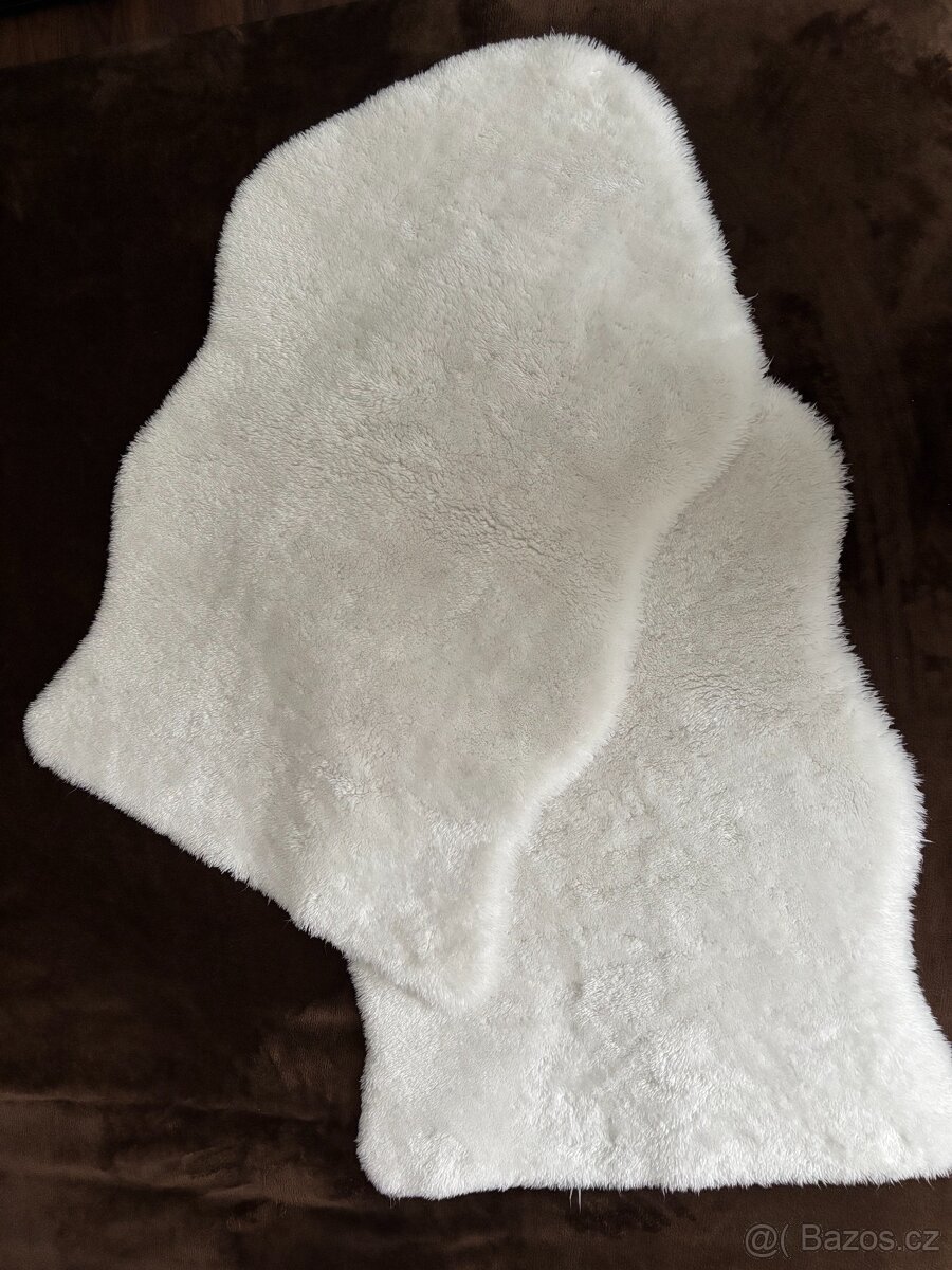 2x koberec smetanová barva