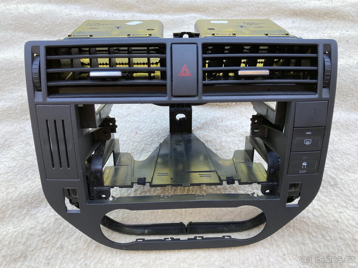 Rámeček kolem rádia Ford Focus C-Max