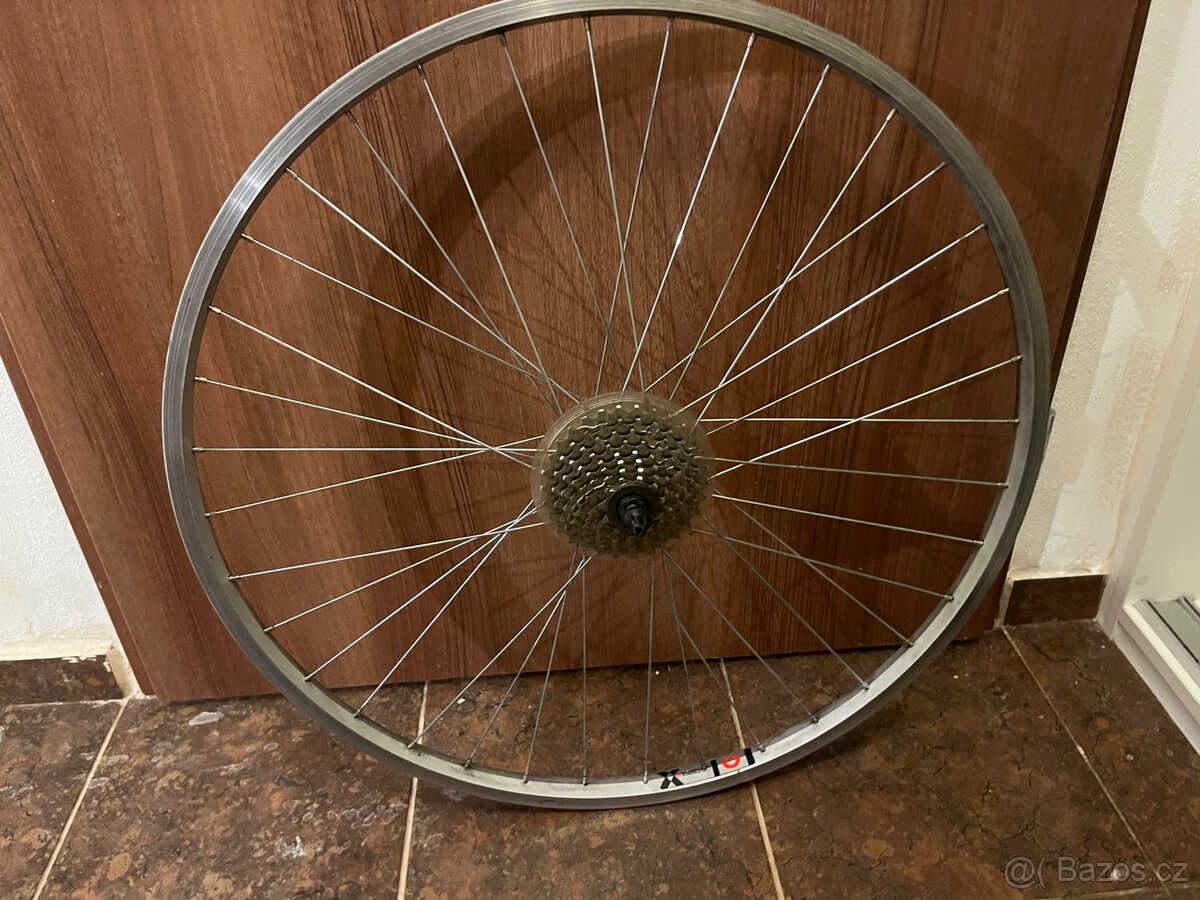 Zapletená kola 28”