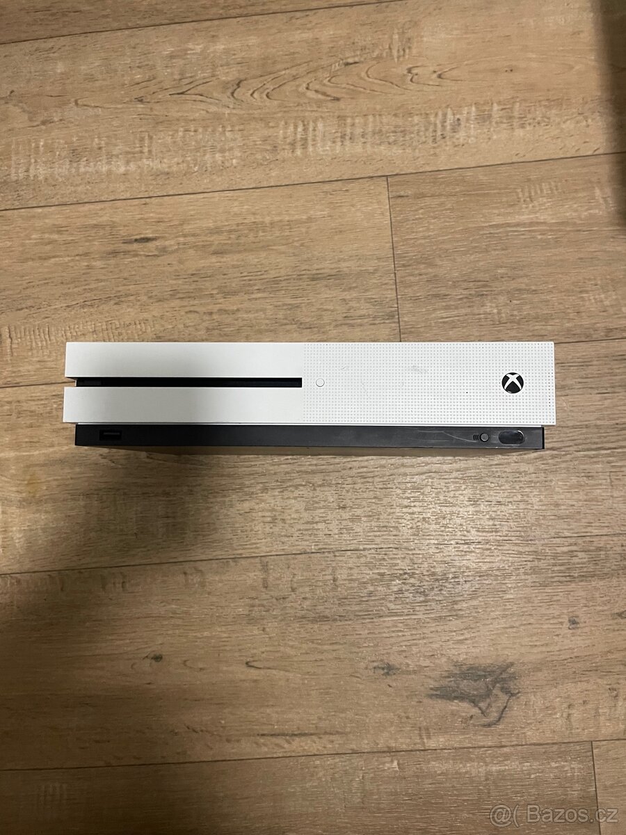 Xbox One 780GB