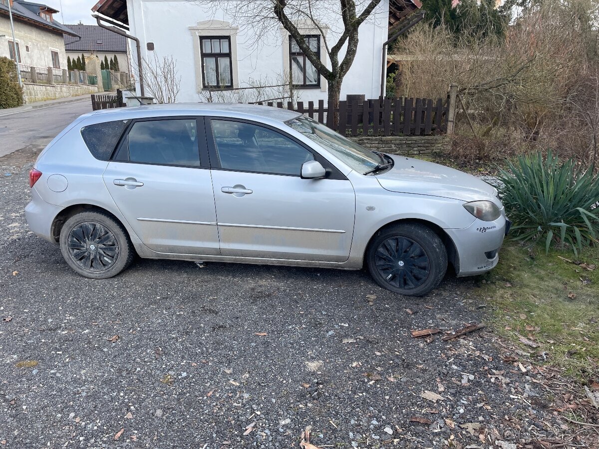 Vyměním za motocykl,Mazda 3 1.6hdi 80kw rv.2005