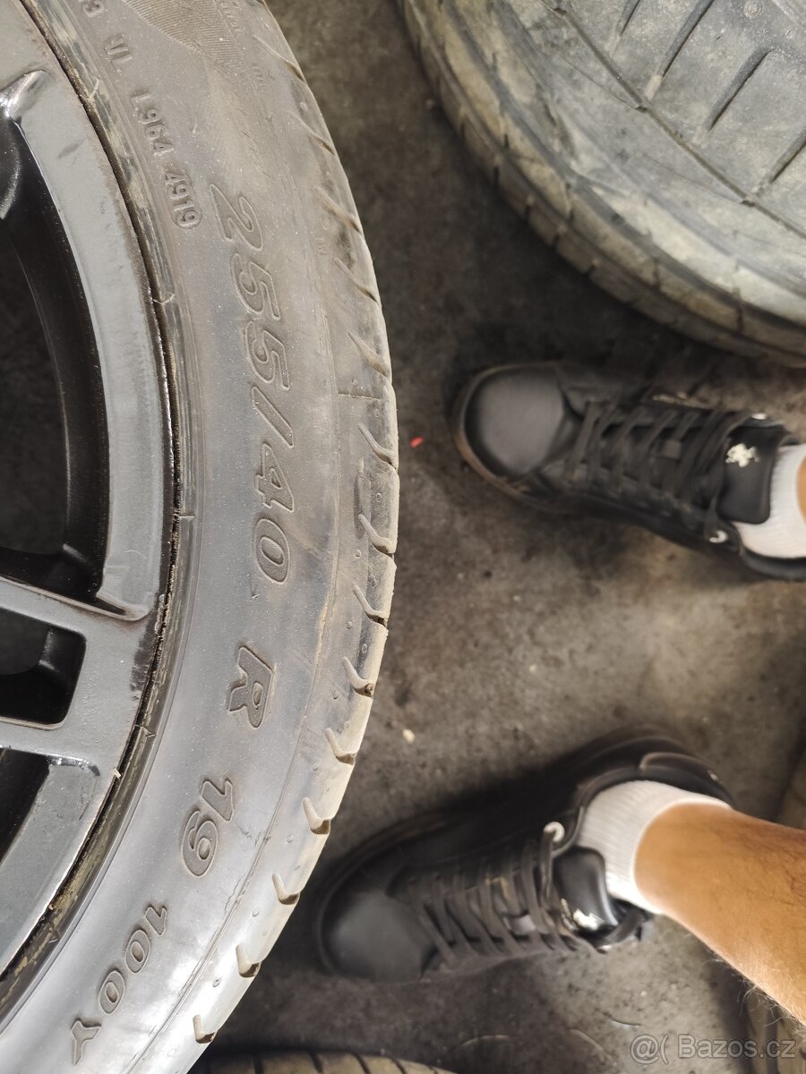 5x112 r19 pneu 255/40/r19 originál Audi