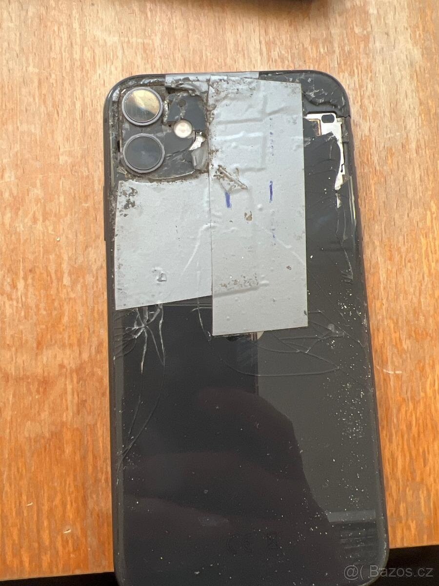 Koupím Iphone 11 na díly
