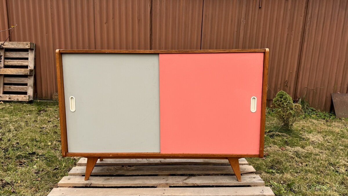 Retro komoda Jiří Jiroutek U - 452