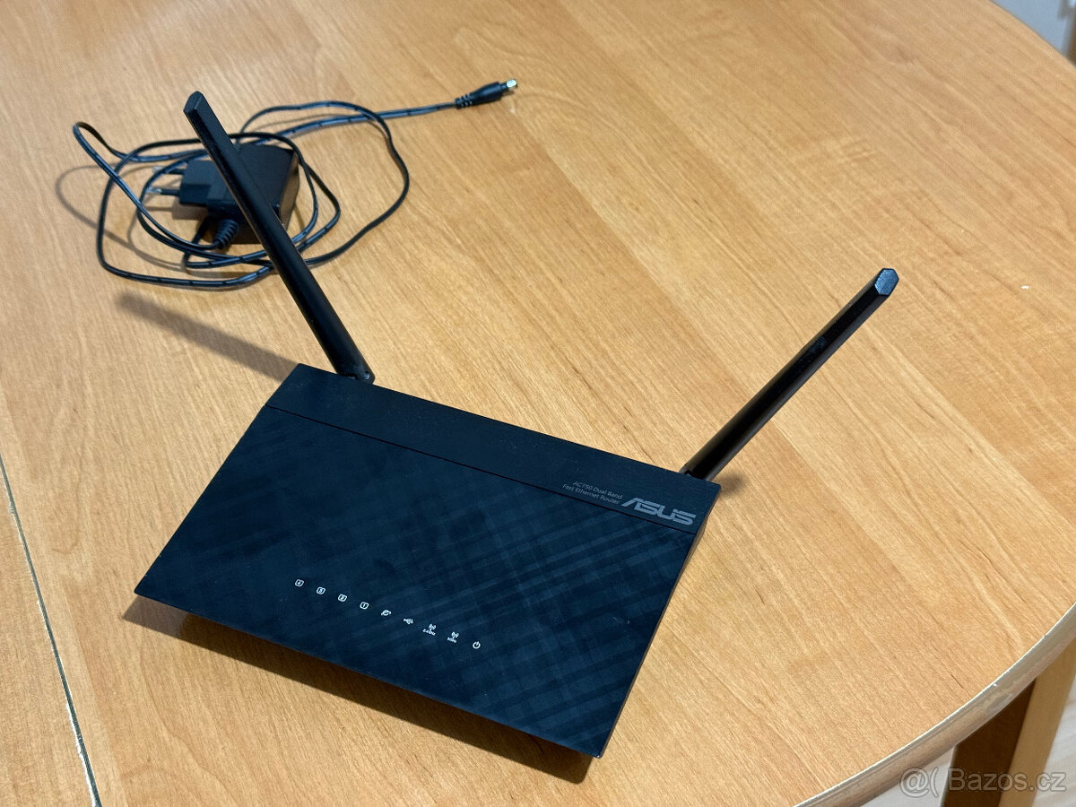 WiFi router Asus RT-AC51U - AC750 dvoupásmový
