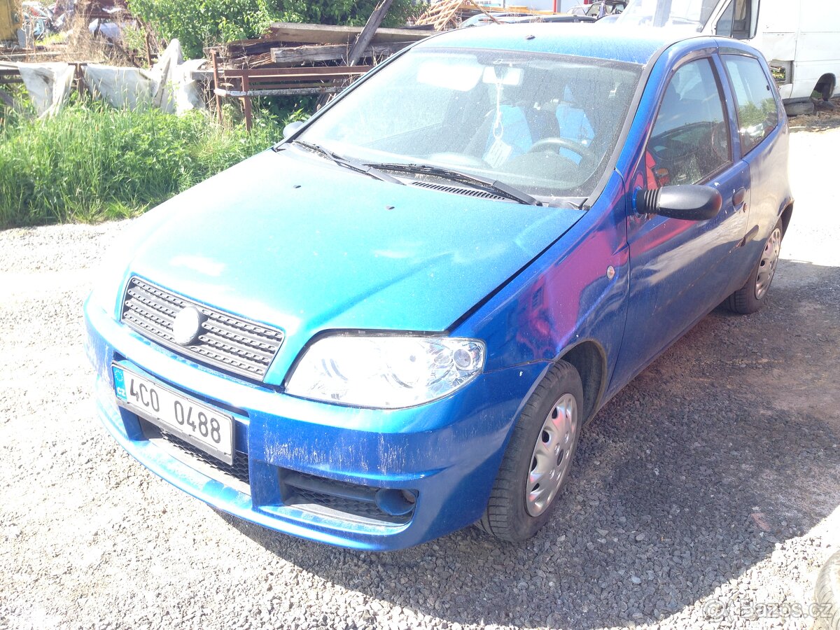 Fiat Punto 1,2i 44kW rok 2001 - pouze díly
