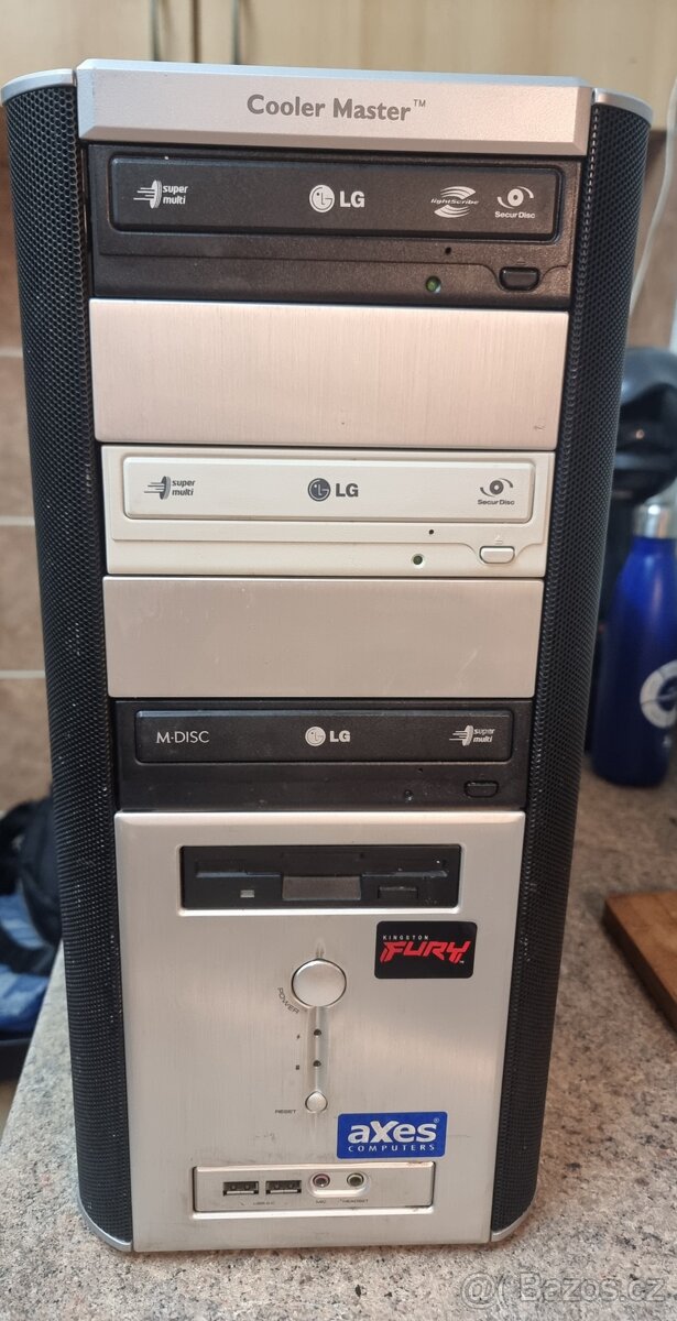 PC intel i5/ SSHD / 12GB RAM / HD5670 / LCD