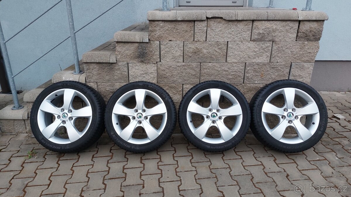 Alu kola 5x112 r17 škoda octavia II letní pneu