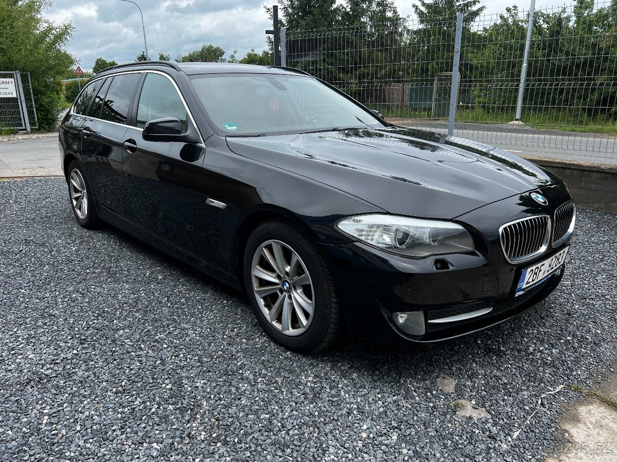 BMW 530d, Automat, Kůže, Navi