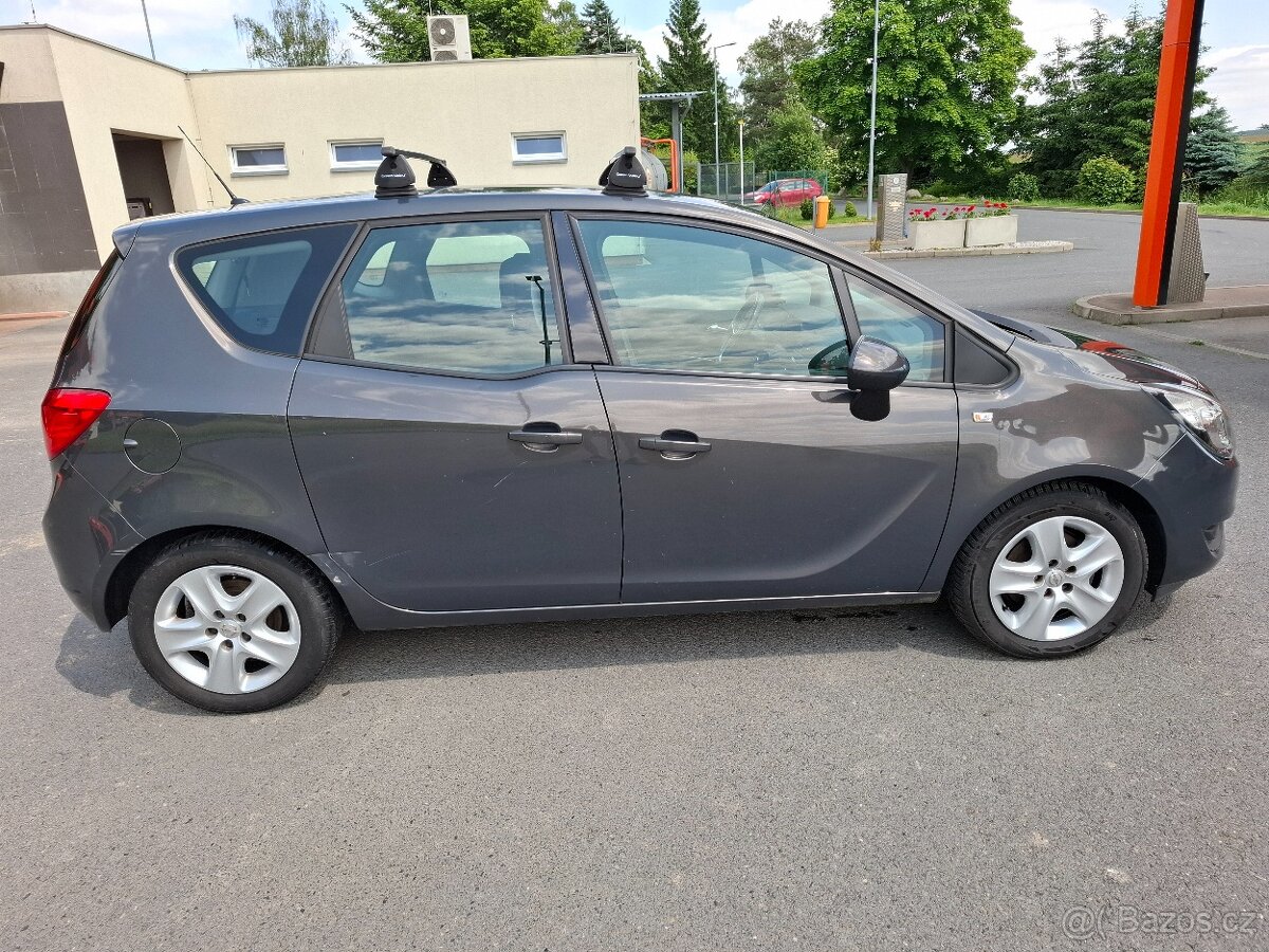 Opel Meriva D 1.4benzin 74kw r.v.11/2016 naj.121000km