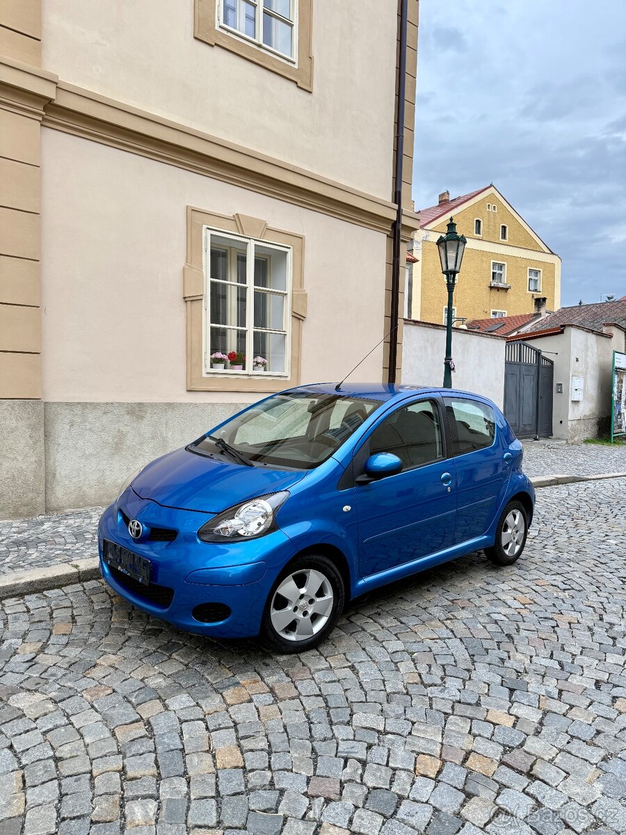 Toyota Aygo 1.0i 50kw koup.ČR Klima nová STK Serviska