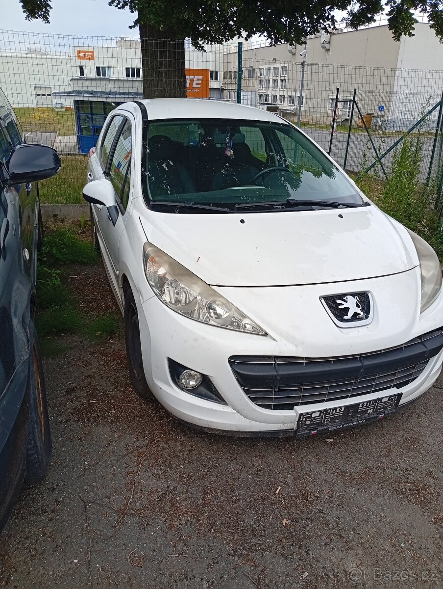 Prodám Peugeot 207