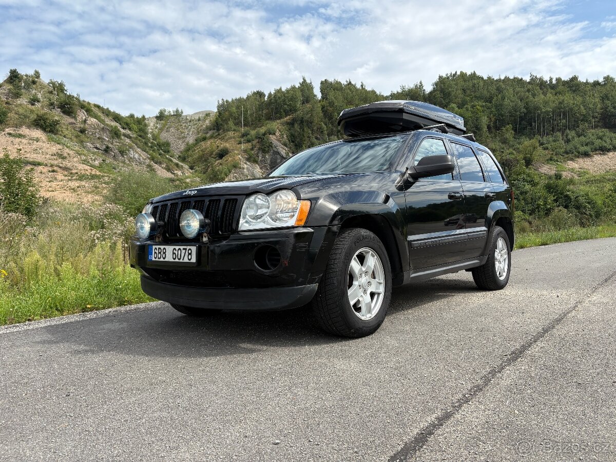 JEEP GRAND CHEROKEE 4x4 3.7 L V6 LAREDO dovoz USA