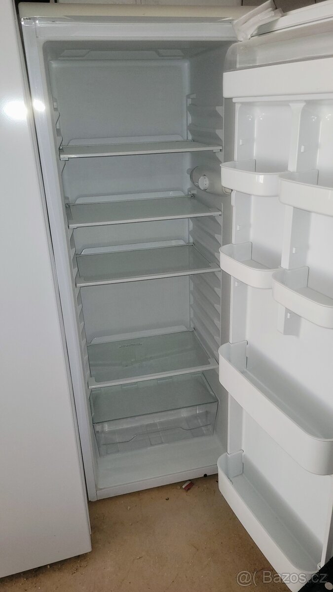 Lednička BEKO LRN2860 bez mrazáku 248litru 145cm