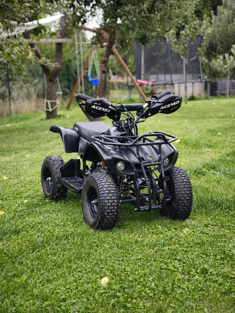 Dětská benzínová čtyřkolka ATV 50 ccm