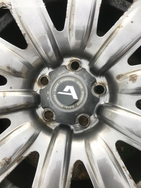 Disky 17” 5x114,3 a zimní pneu 225/60/R17 Continent