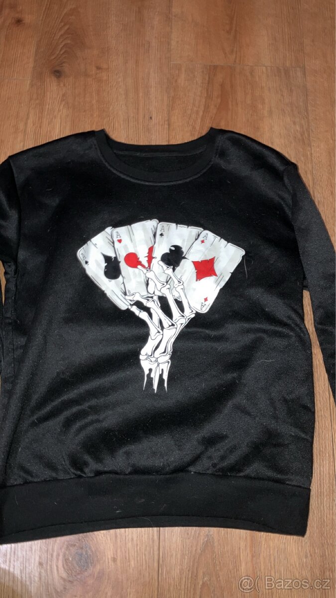 Černá mikina s potiskem