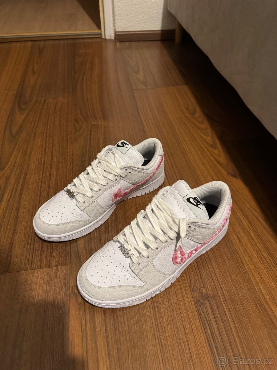 Prodám nové Nike Dunk Low Unlocked.